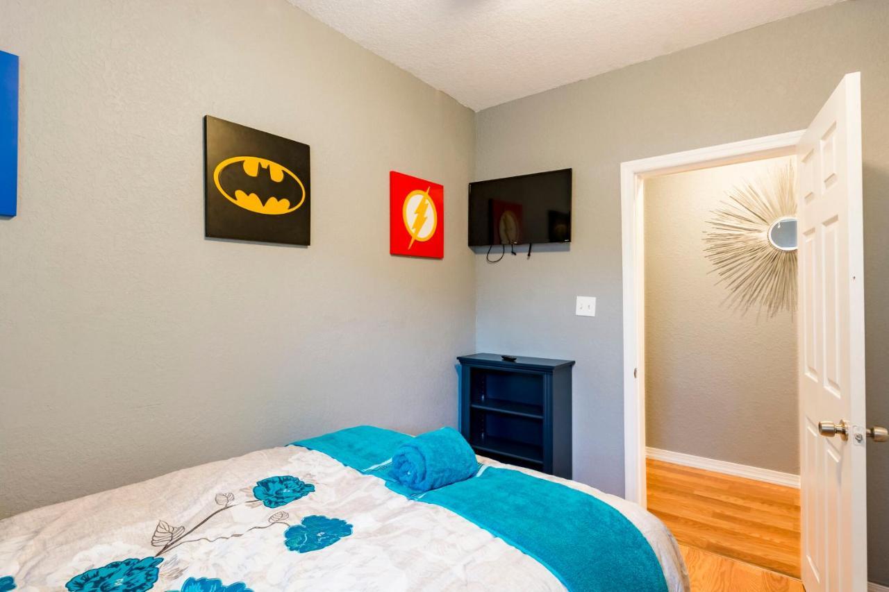 Cute Bungalow In Down Town With Jacuzzi & Grill * Tampa